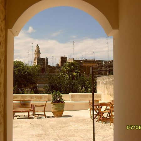 B&B La Casa Gialla Lecce Buitenkant foto