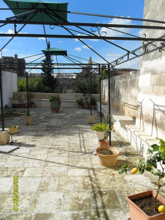 B&B La Casa Gialla Lecce Buitenkant foto