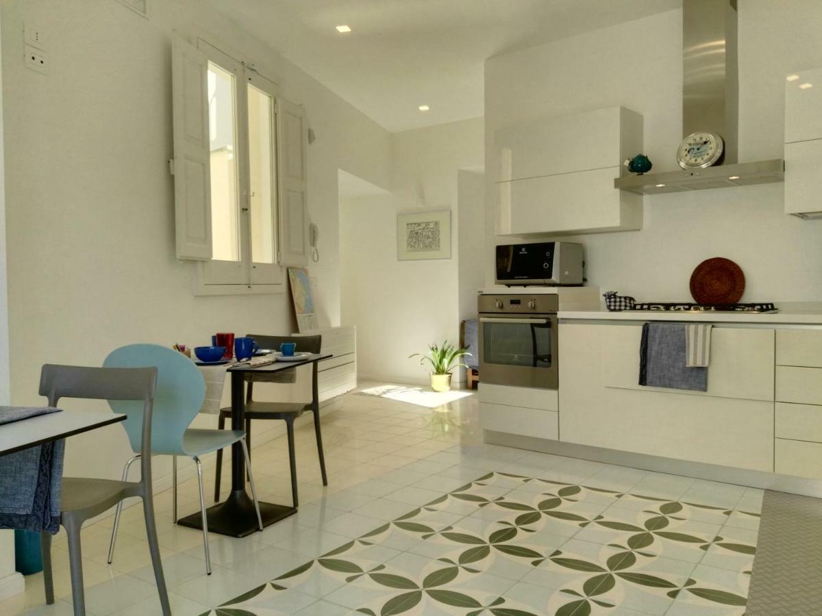 B&B La Casa Gialla Lecce Buitenkant foto